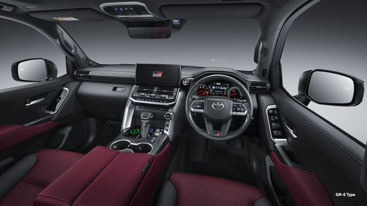 interior fitur1 10 Harga Toyota Land Cruiser 300 Bekas 2024: Harga Terupdate Bulan Mei dan Skema Kredit yang Bikin Dompet Tidak Tercekik
