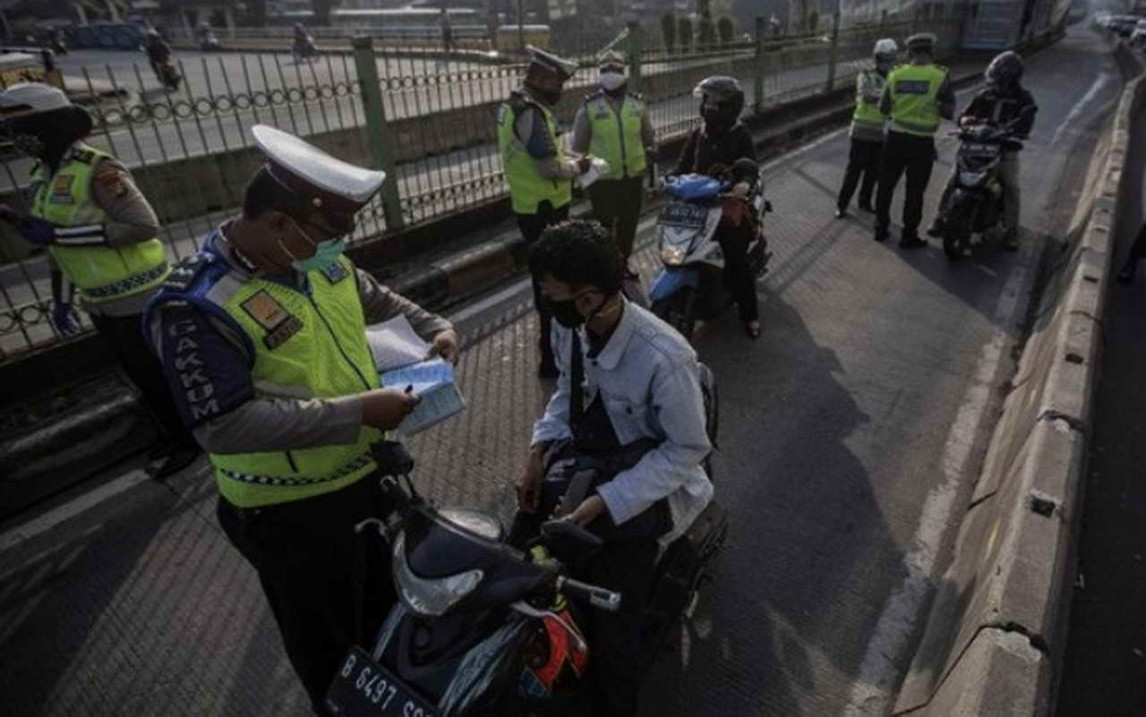 Operasi Tilang Polisi Jangan Lupa Bawa Surat-surat, Ini Jadwal Operasi Zebra 14-27 Oktober 2024