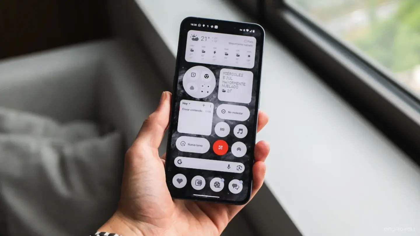 Nothing Phone 2 update ftr Nothing Phone Siapkan 3 Jagoan Baru di 2025, Termasuk Nothing Phone 3