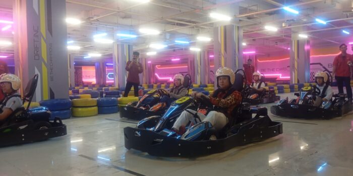 WhatsApp Image 2024 12 07 at 11.57.56 AM Wahana Sirkuit Gokart Drift.Inc Gokart, Hadir di Grand City Mall Surabaya